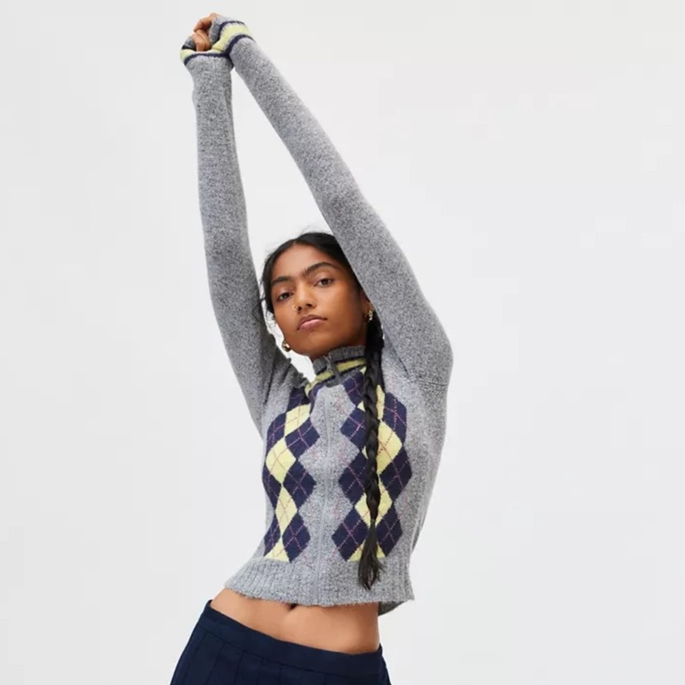 URBAN OUTFITTERS BDG Clarke Argyle Zip-Up Sweater - Picture 3 of 12
